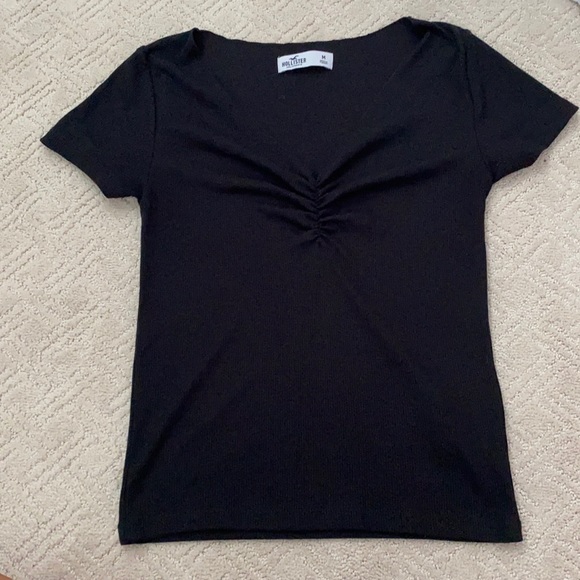 Hollister summer shirt - Picture 1 of 2